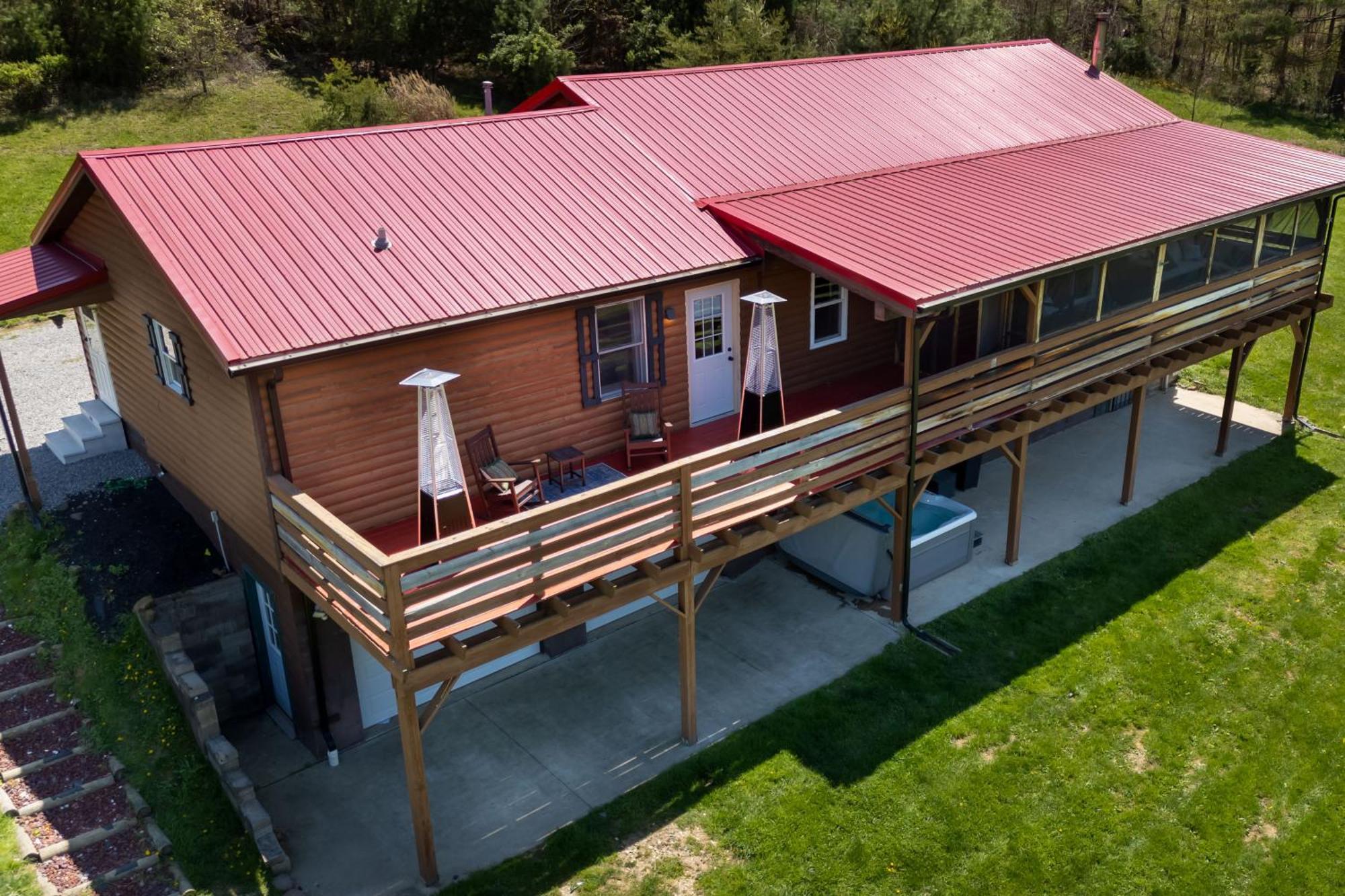 Spacious Cabin Near Hocking Hills And Caves With Hot Tub And Firepit Laurelville Exterior foto
